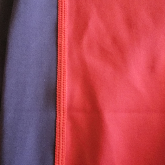 Zyia Royalty Red Strip Light N Tight Hi-Rise Crop 17" Leggings, Size 16-18 - Picture 3 of 4